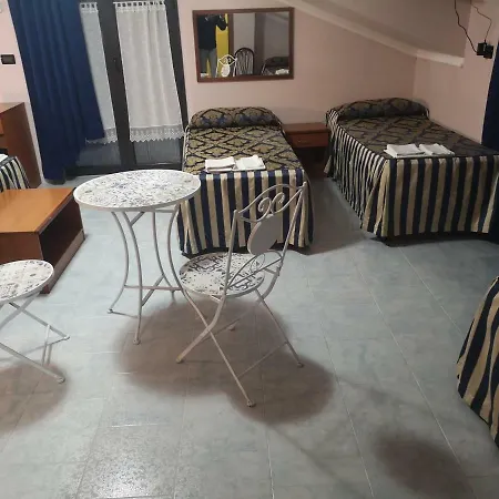 Hotel Carriera 3*